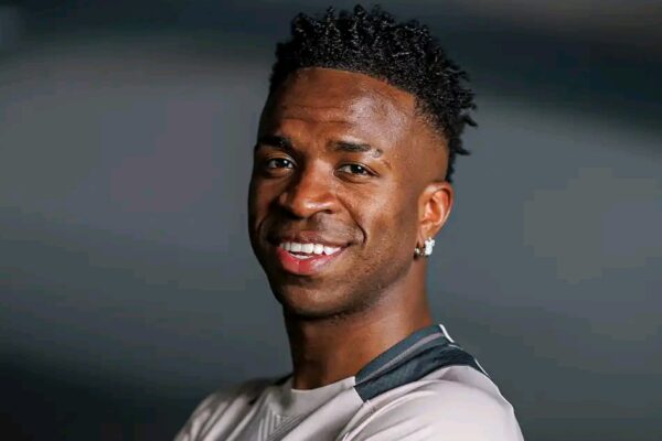 Real Madrid are already aware of Vinicius&rsquo; demand to renew his contract