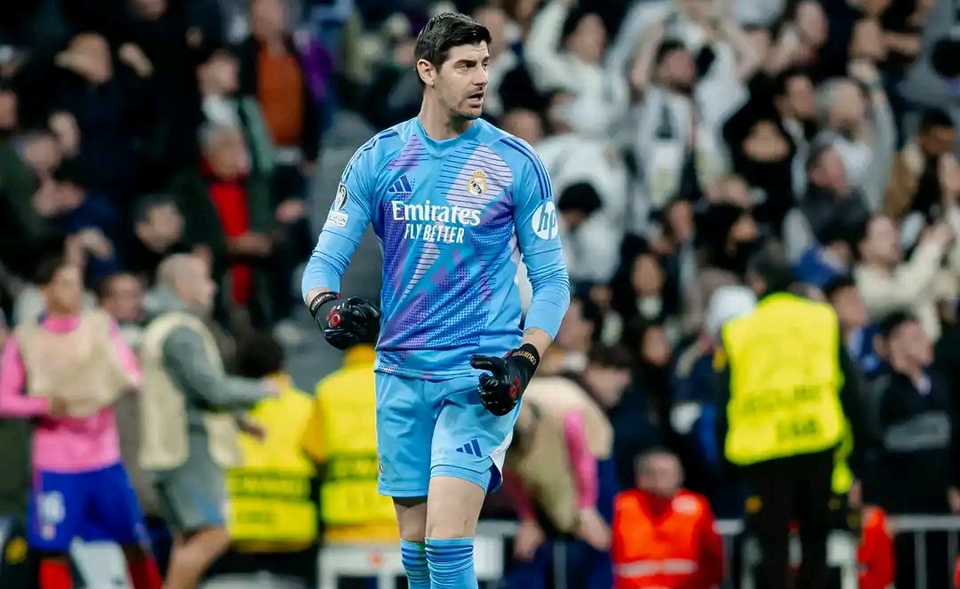 Florentino Pérez is already facing the dilemma of renewing Thibaut Courtois